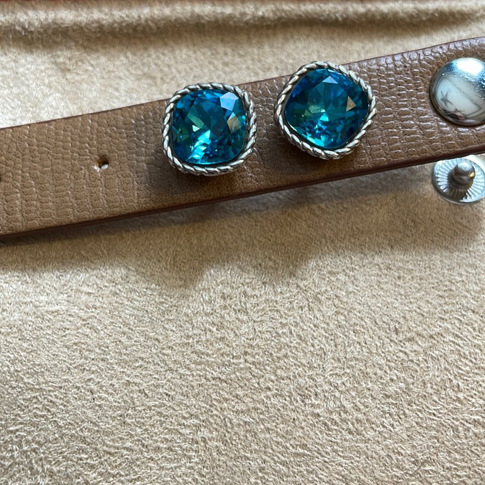 Brighton studs, silver rope edging with blue center stones
